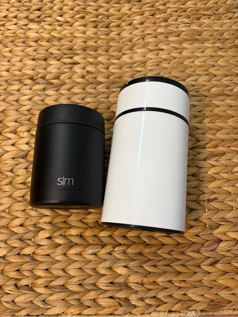 Set of two food storage thermos containers